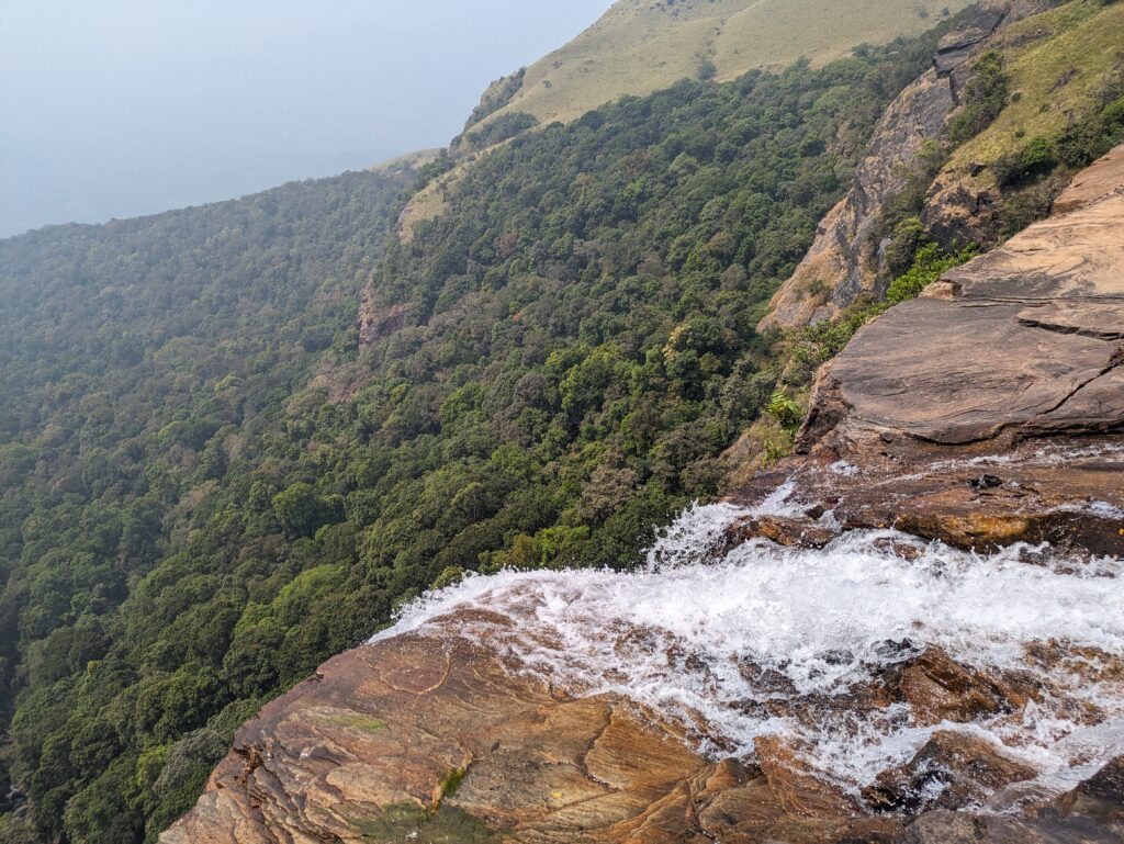 Bandaje Peak View